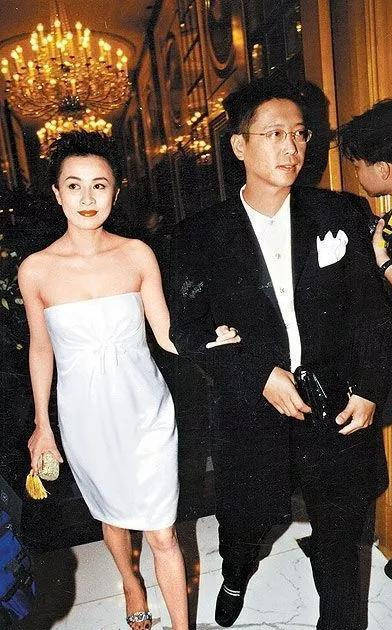 有福的许晋亨:坐拥420亿家产,爱泡女明星,最后娶李嘉欣为妻