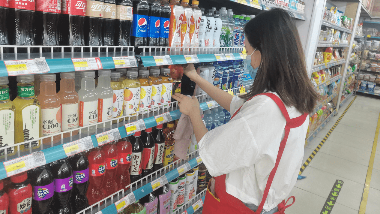 轻心不改话平凡,e往无前唱青春_工作_张万军_徐畅