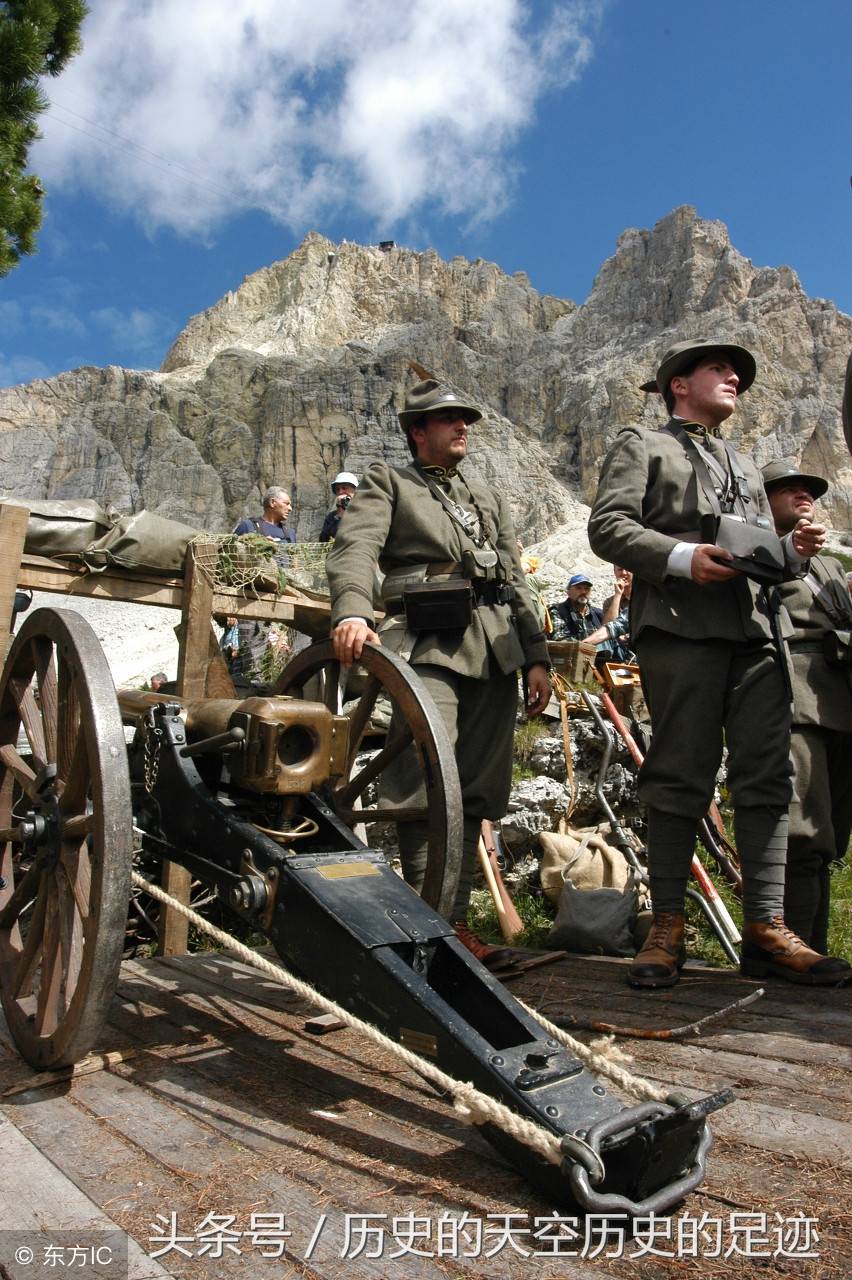 原创二战北非战役德国第15装甲师沙漠中的古城攻防战被遗忘的劲旅