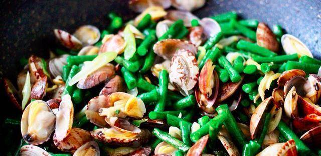 豆角爆花蛤做法豆角清脆味道特别鲜
