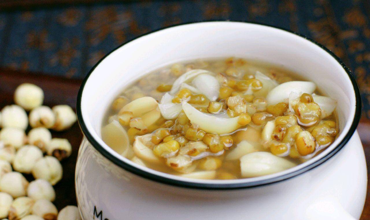 原创绿豆汤的三种做法夏天喝绿豆汤总有一款是属于你的口味