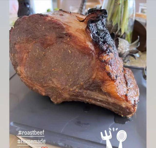 原创霍启刚节日分享孩子下厨照片和郭晶晶的小女儿首次露面