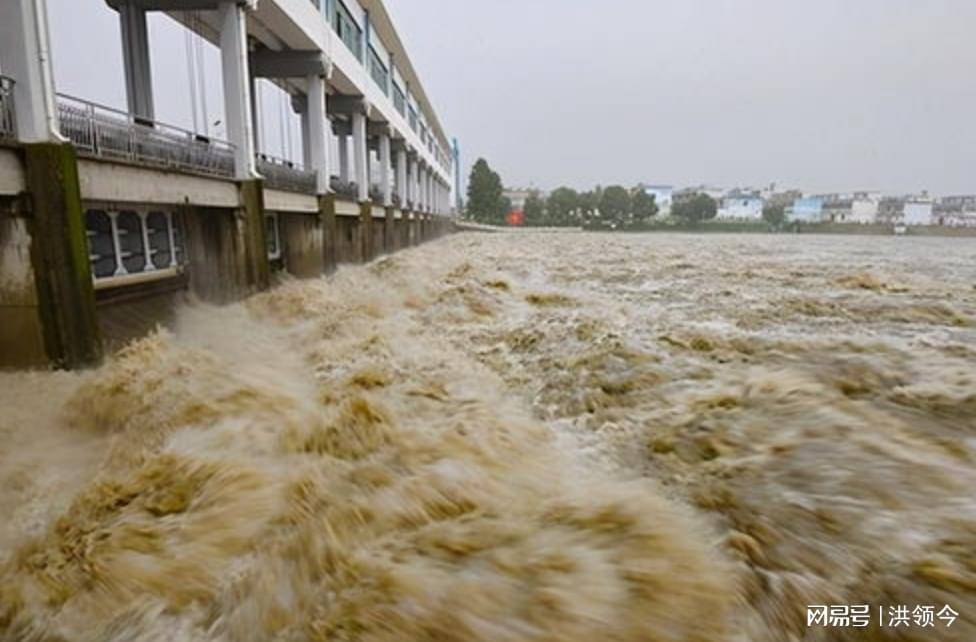 该做好哪些洪水防范措施?