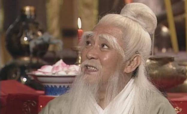 香港无线又拍了一部《倚天屠龙记》,在剧中周聪饰演一代宗师张三丰