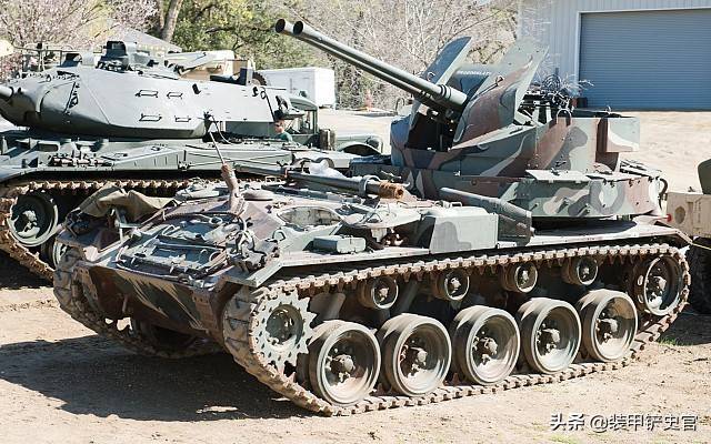 志愿军老兵记忆中冲锋时最怕的两种武器,号称"人肉粉碎机"_半履带车