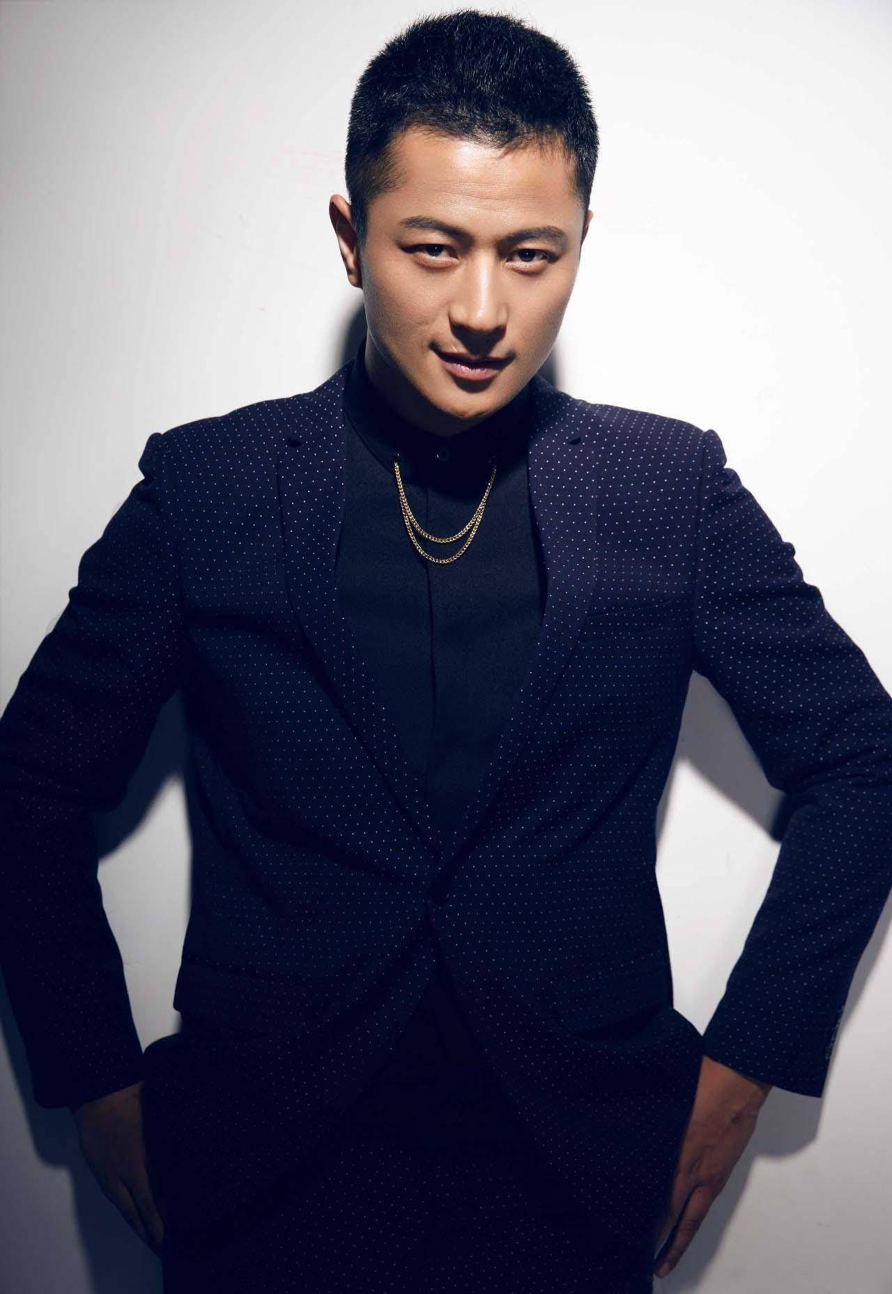 当红小生林江国辟谣:还没结婚,馨子不是妻子_父母_狄龙_工作