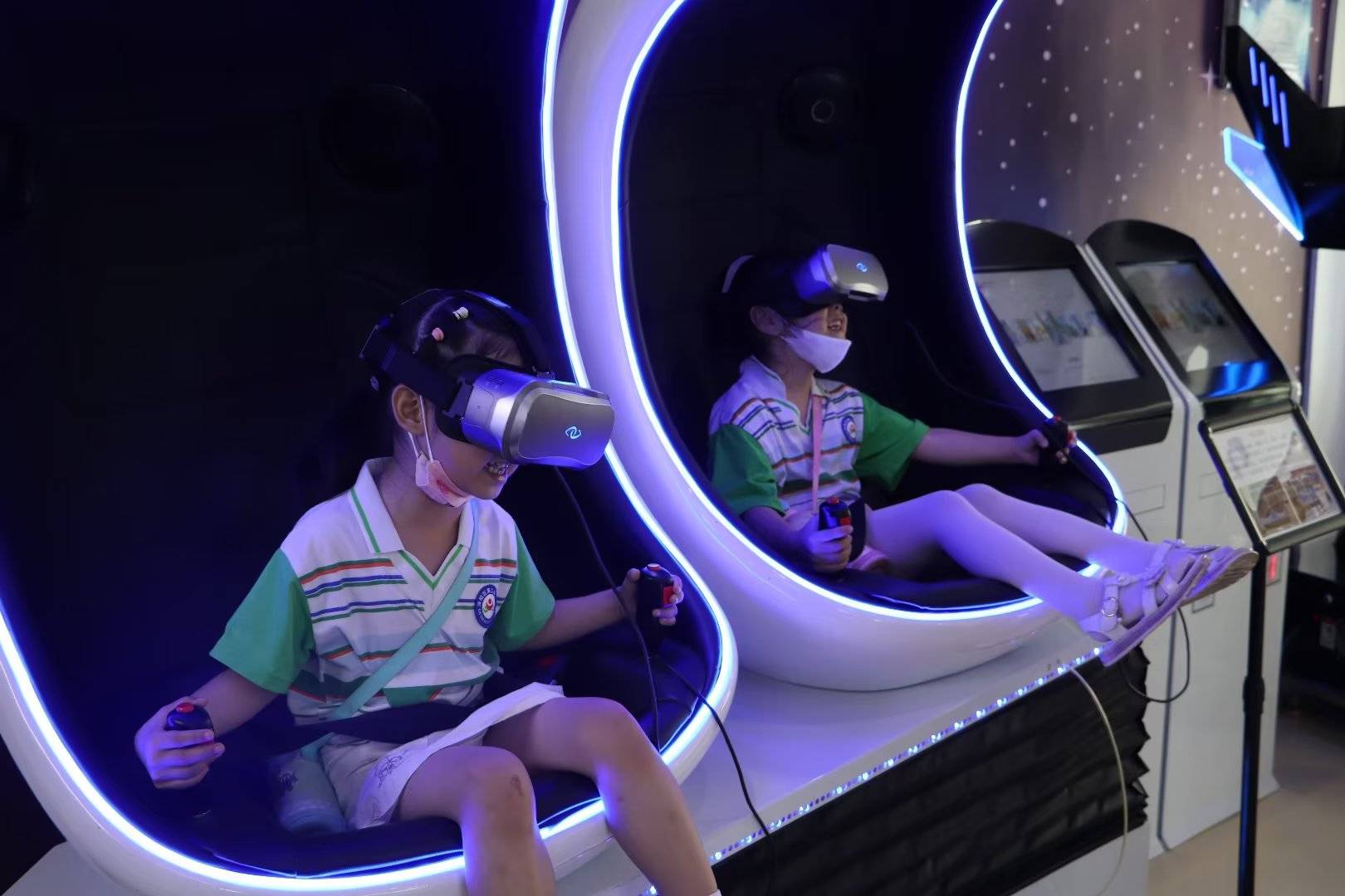 今日,柴桑区vr科技体验馆迎来了浔阳区第二幼儿园一群小可爱_地震_场