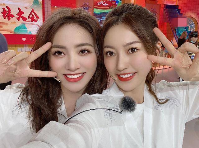 原创当撞脸明星相遇后谢可寅和黄梦莹宛如亲姐妹看到最后心疼沙溢