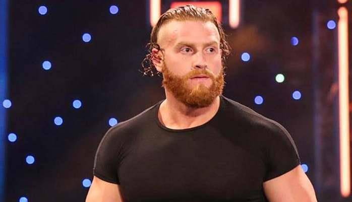 前wwe明星泰勒·雷克斯做变身手术:我终于重获自由了_墨菲_克罗斯