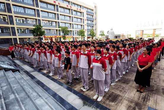 丰顺县实验中学举行2022届初中毕业典礼暨中考动员会