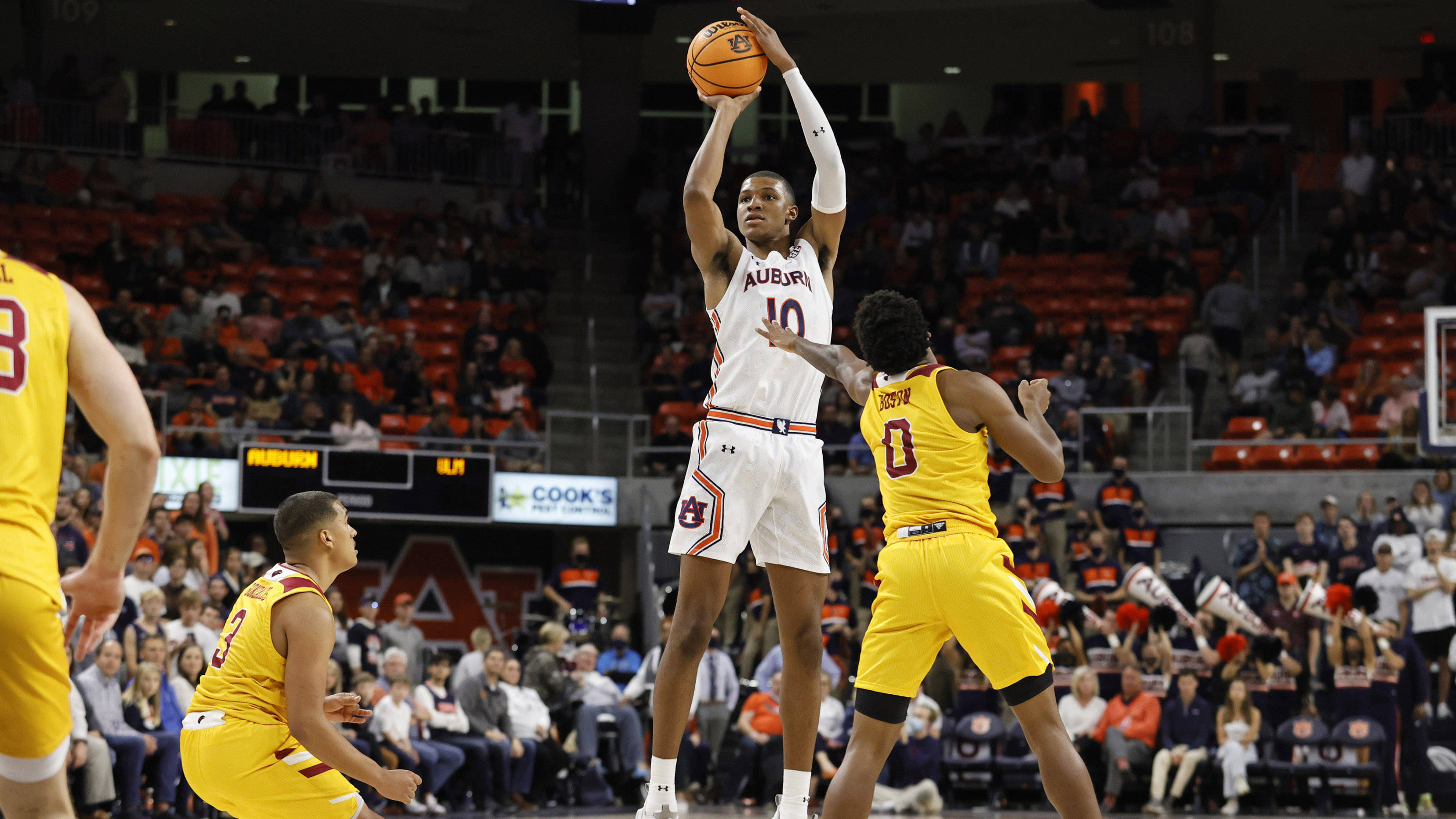 凯文-佩尔顿:小贾巴里-史密斯比班切罗更适合火箭科林-沃德-亨宁格