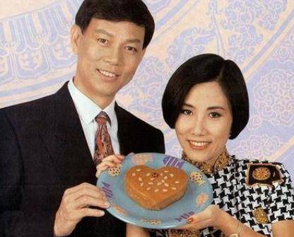 原创唐僧罗家英和妻子求婚19次恩爱如初今74岁瘦的认不出