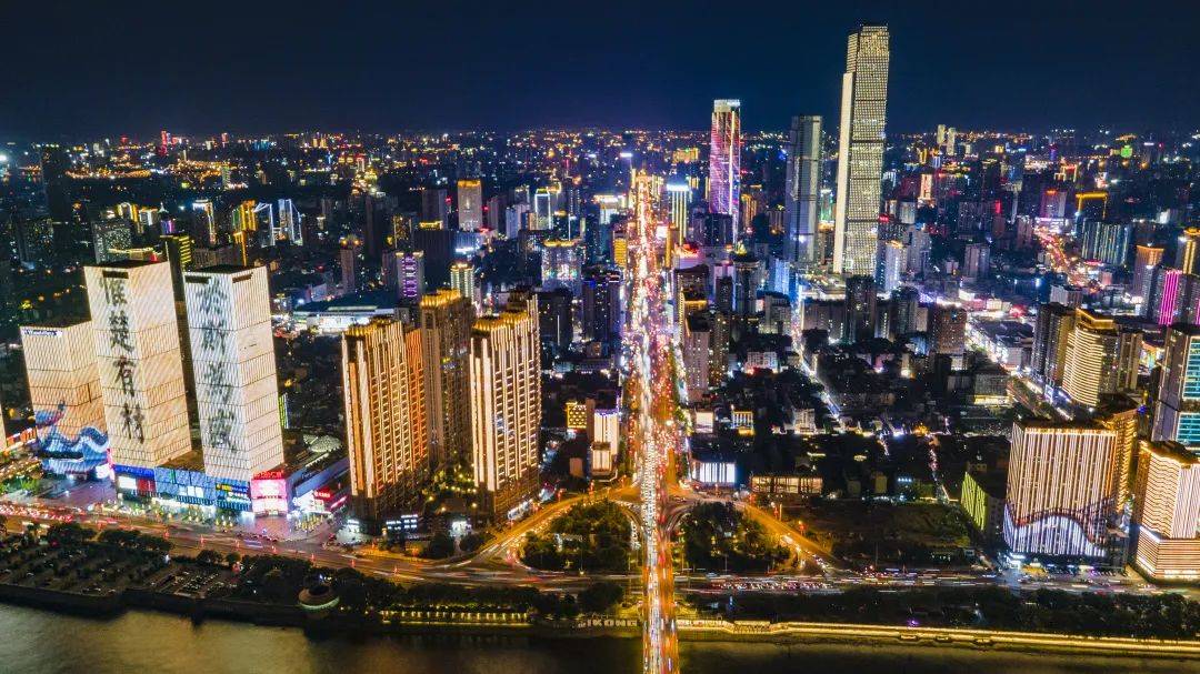 打卡网红长沙强省会长沙行自驾游活力开启报名即送200元油卡