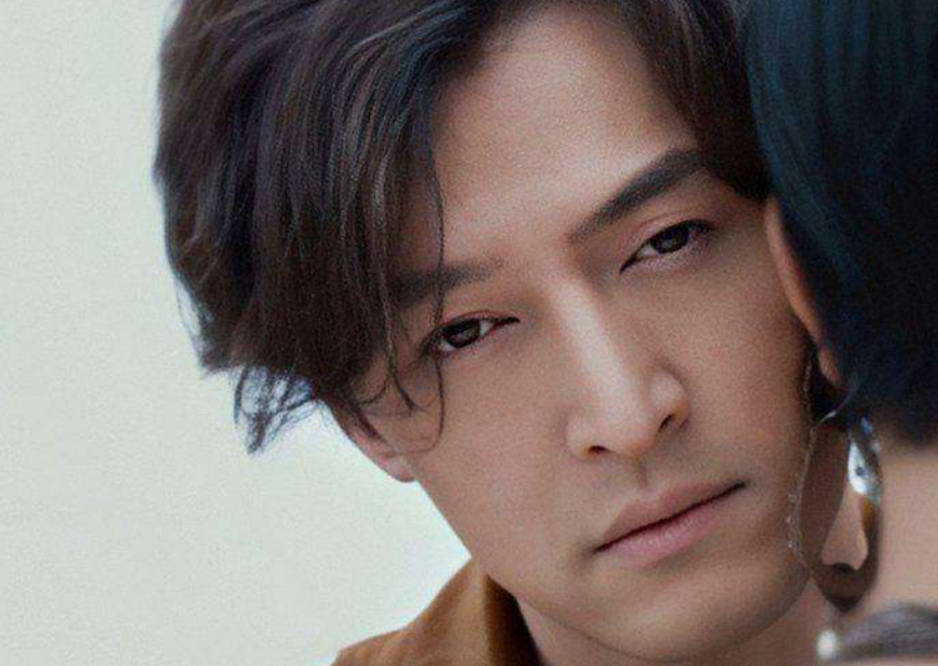 表面上是端正男神 其实鼻子歪斜 这5位男星经不起细看 粉紫色