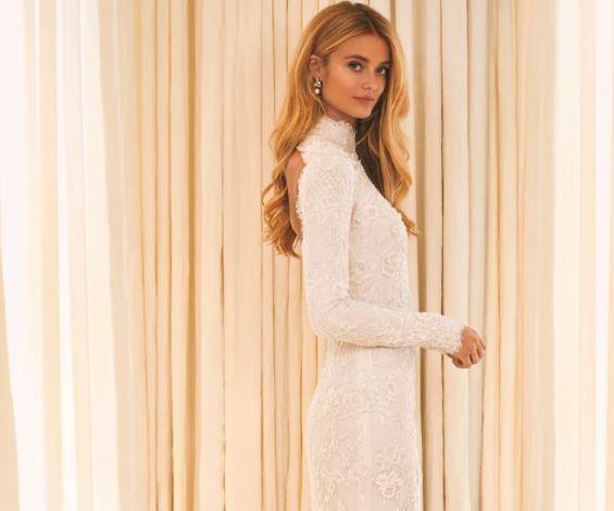 祝贺乐府大婚超模妻子展示婚纱 钻戒詹煌受邀在萨凡纳