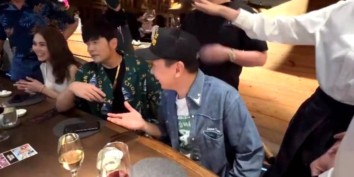 周杰伦昆凌、大S具俊晔开心聚会,小S林俊杰兴奋作陪