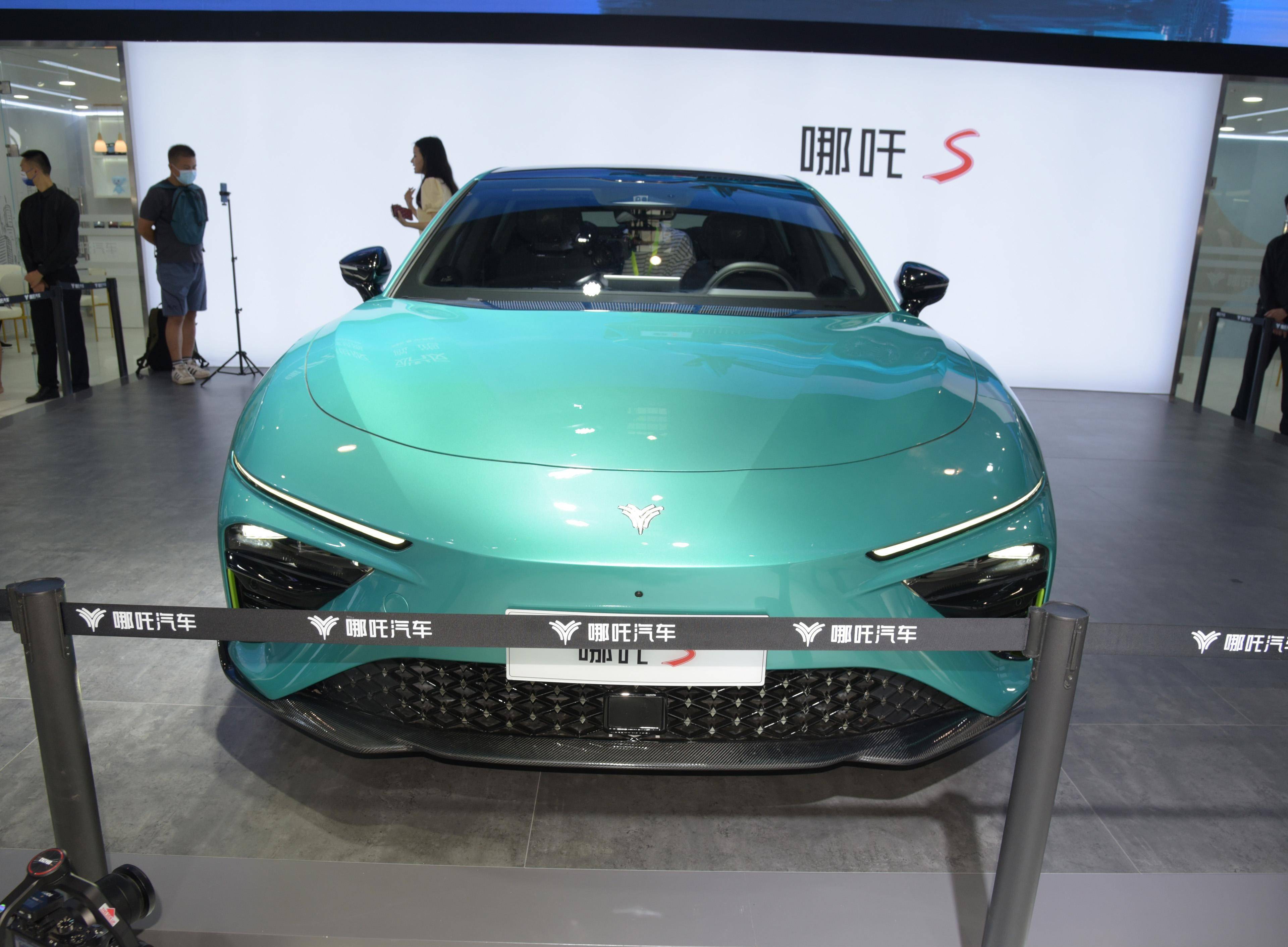 88万元 限量999台 哪吒s耀世版实车亮相_搜狐汽车_搜狐网