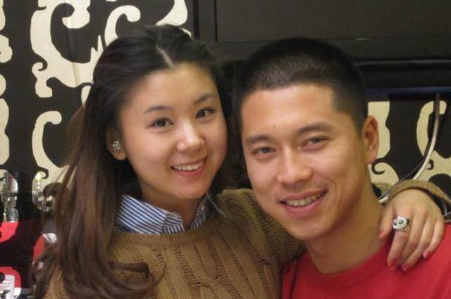 原创李小萌15岁就搭档鞠萍和初恋相爱14年丈夫为她不接吻戏