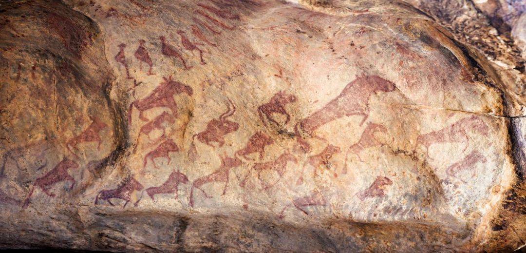 布拉克滑雪狩猎岩画,首次揭开了阿勒泰"人类滑雪起源地"的神秘面纱