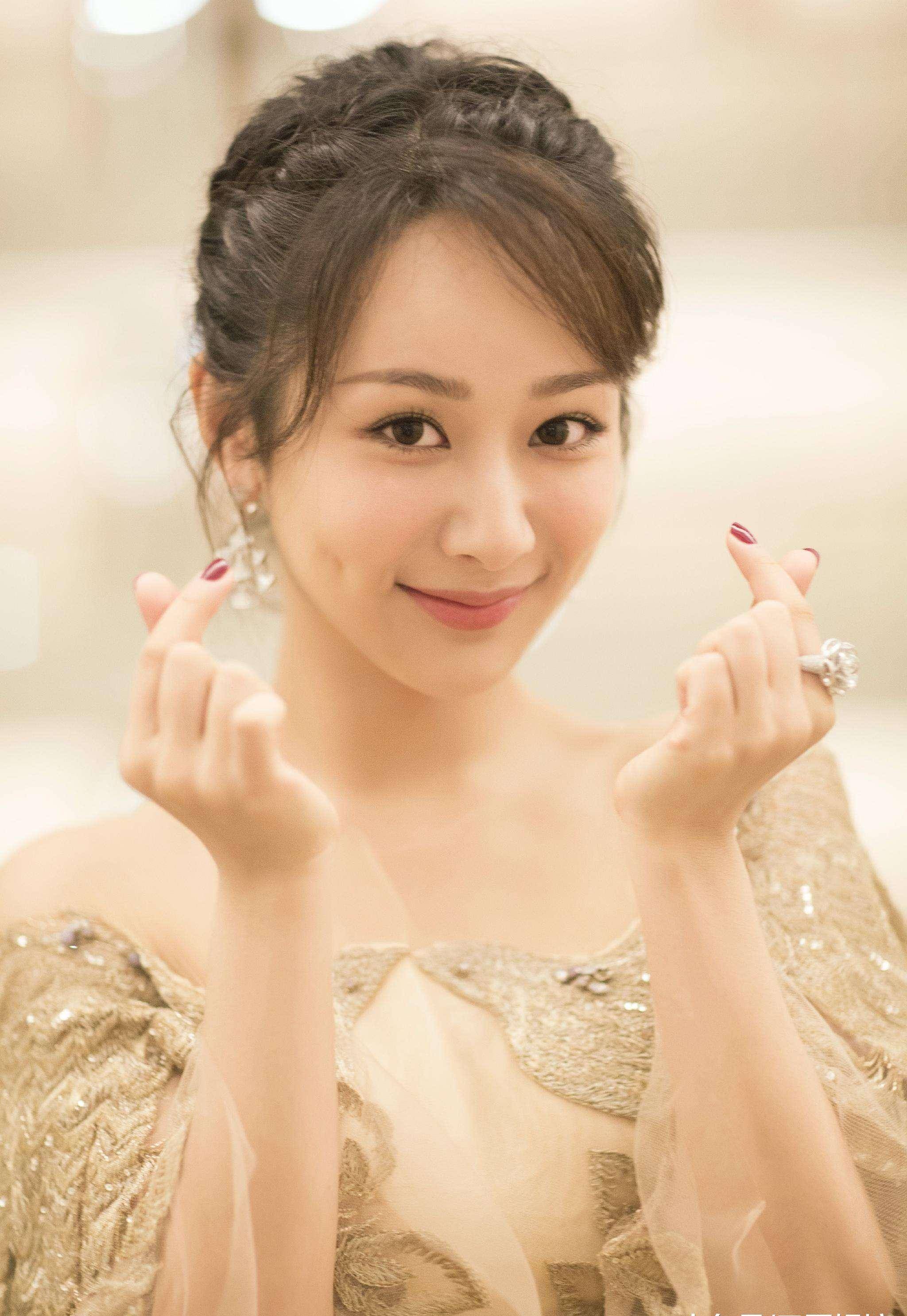 12岁深冬淋雨9小时,27岁被任贤齐狠摔在地_张家辉_电影_沉默