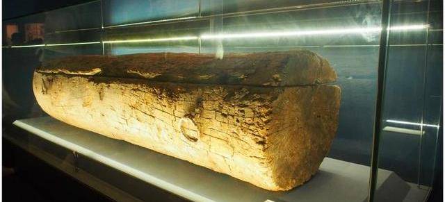 原创成吉思汗下葬时路遇行人行人必死但其墓至今找不到另有隐情