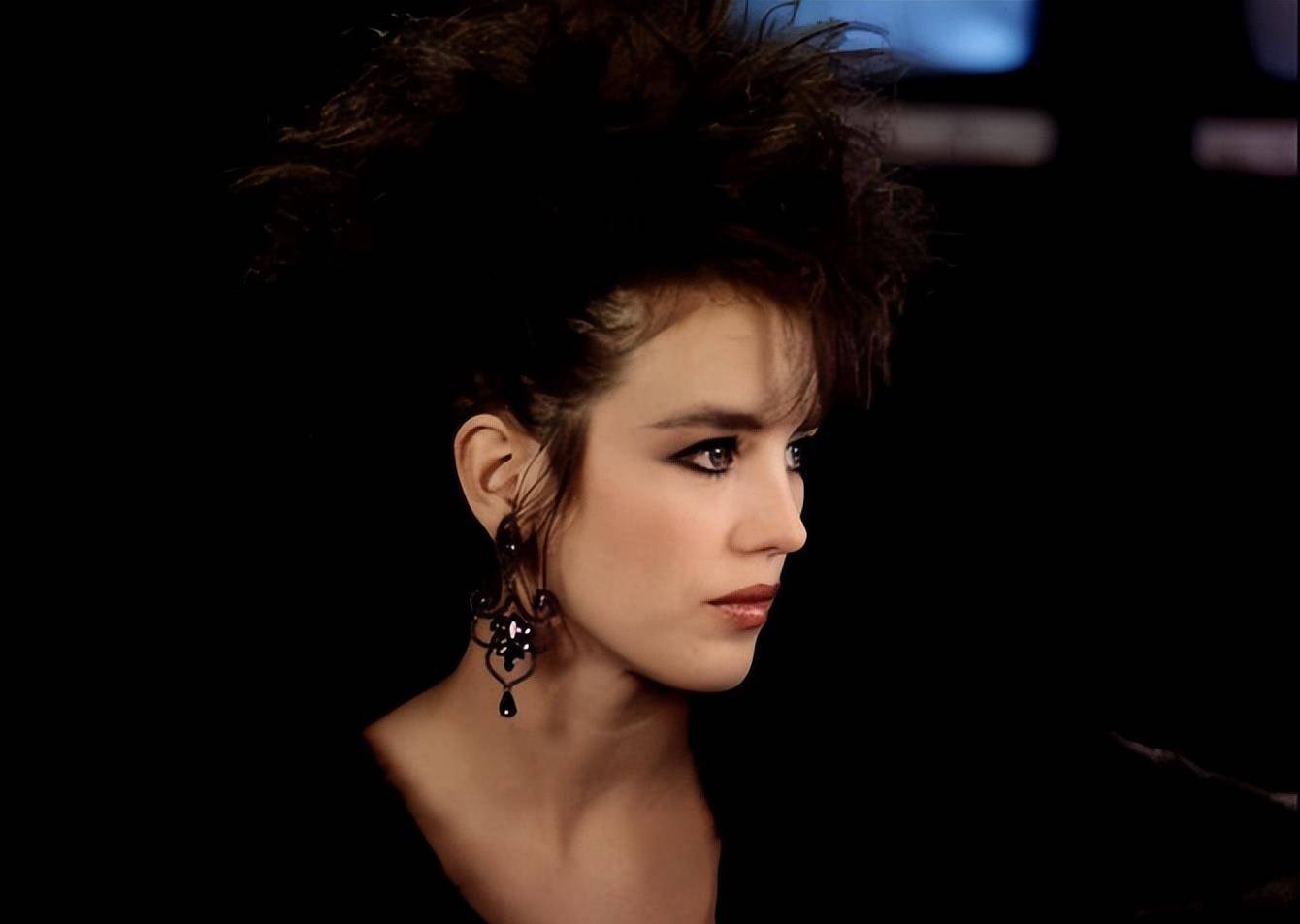 原创法国女神阿佳妮5次凯撒奖惊艳世界却3次被男人抛弃孤独到老