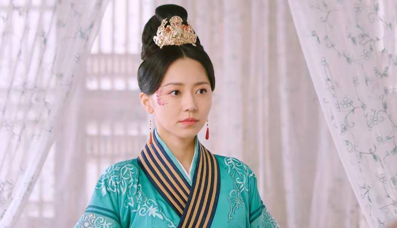 上线1天榜单第一,黄梦莹令观众成功"入坑",古装喜剧