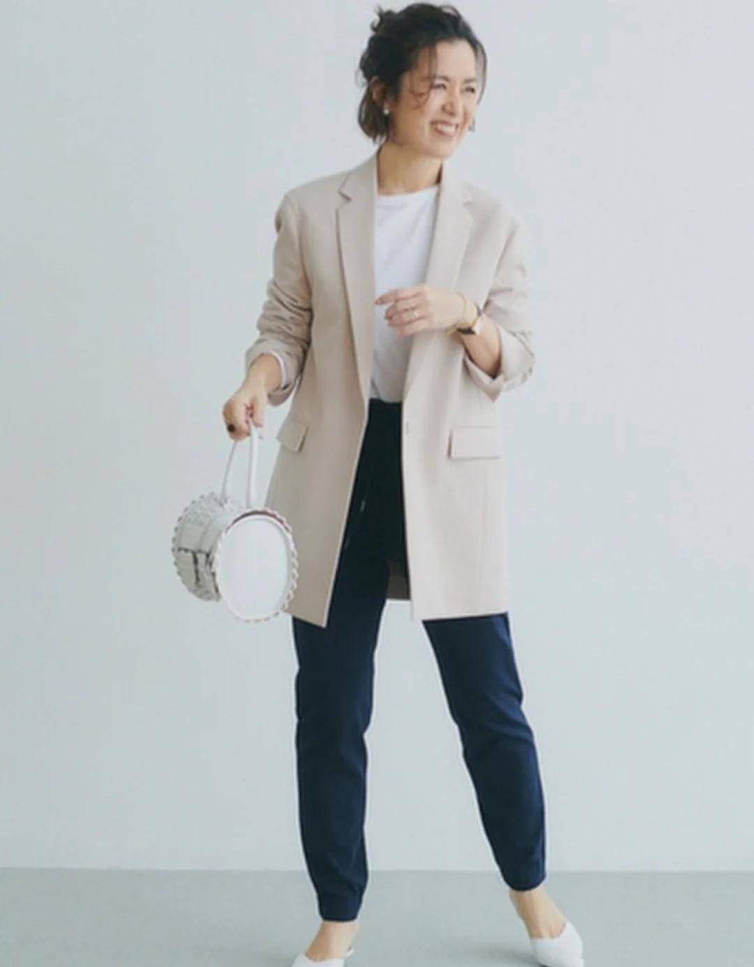 原创50岁女人会穿更优雅国外矮个大妈的搭配技巧扬长避短显气质