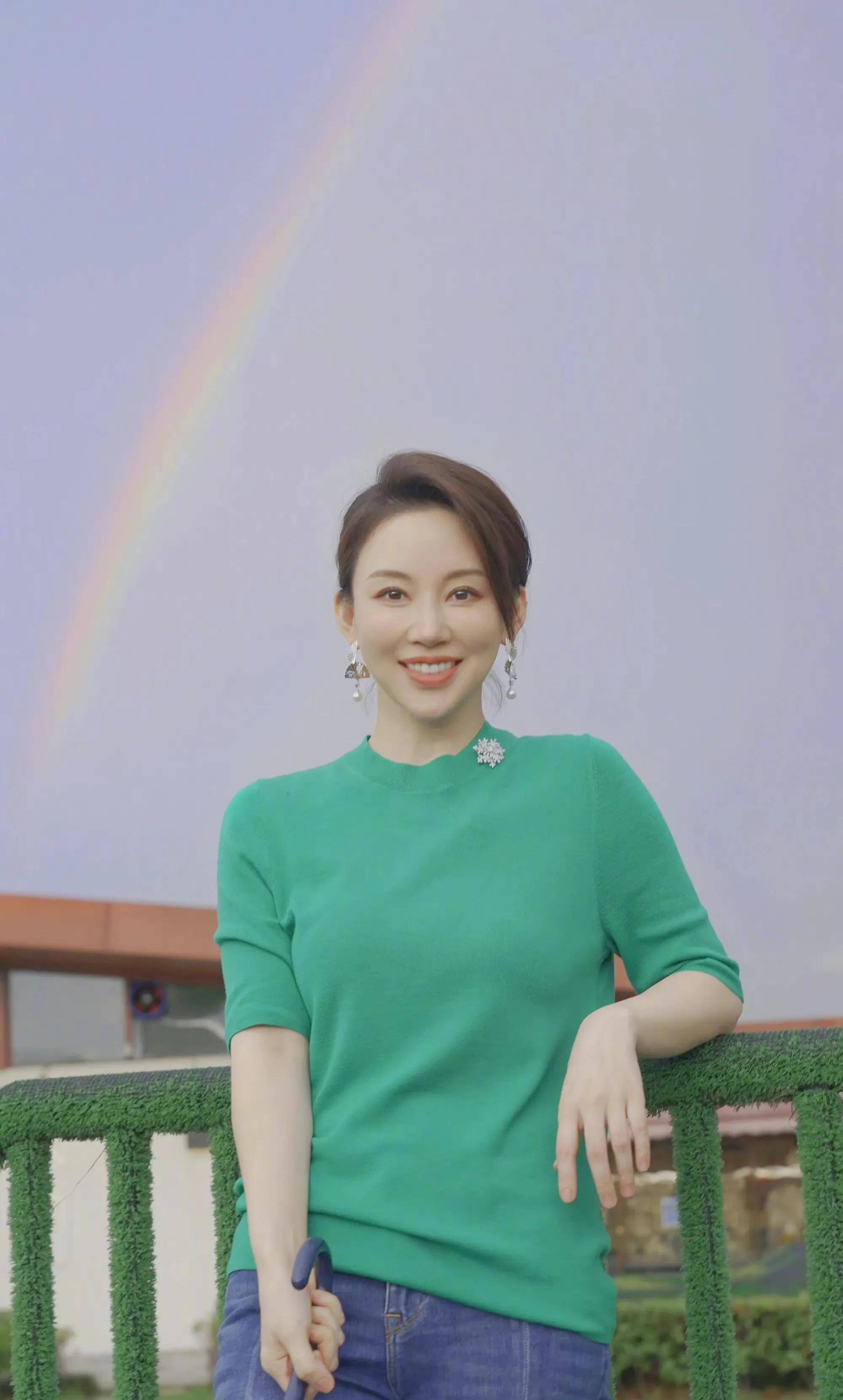 潘晓婷拍下了照片,告别了六月!