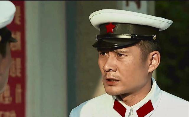 戏红人不红的任帅:娶平凡妻子恩爱21年,如今一家3口生活幸福!