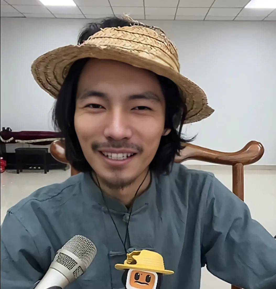 田斌放下尊严在直播间叫倪海杉"爸",仅几分钟就得数千打赏_大姐_称呼