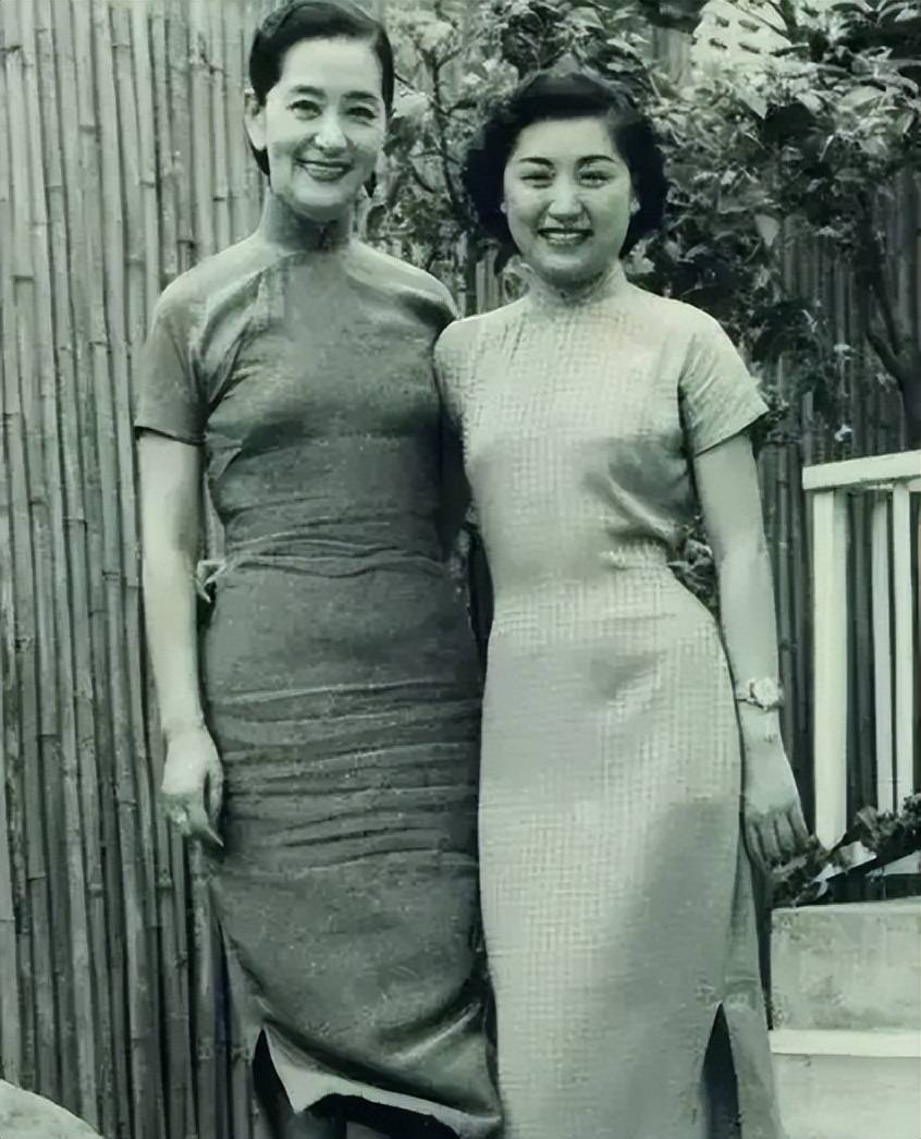 老照片在西伯利亚挖土豆的日军战俘上海百乐门的陪酒长腿美女