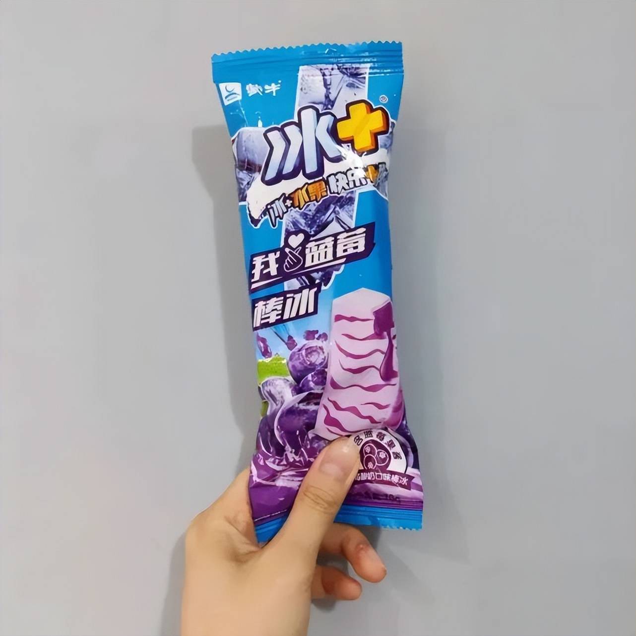 碎冰冰——旺旺一扭,一掰,一吸,童年的快乐就回来了.