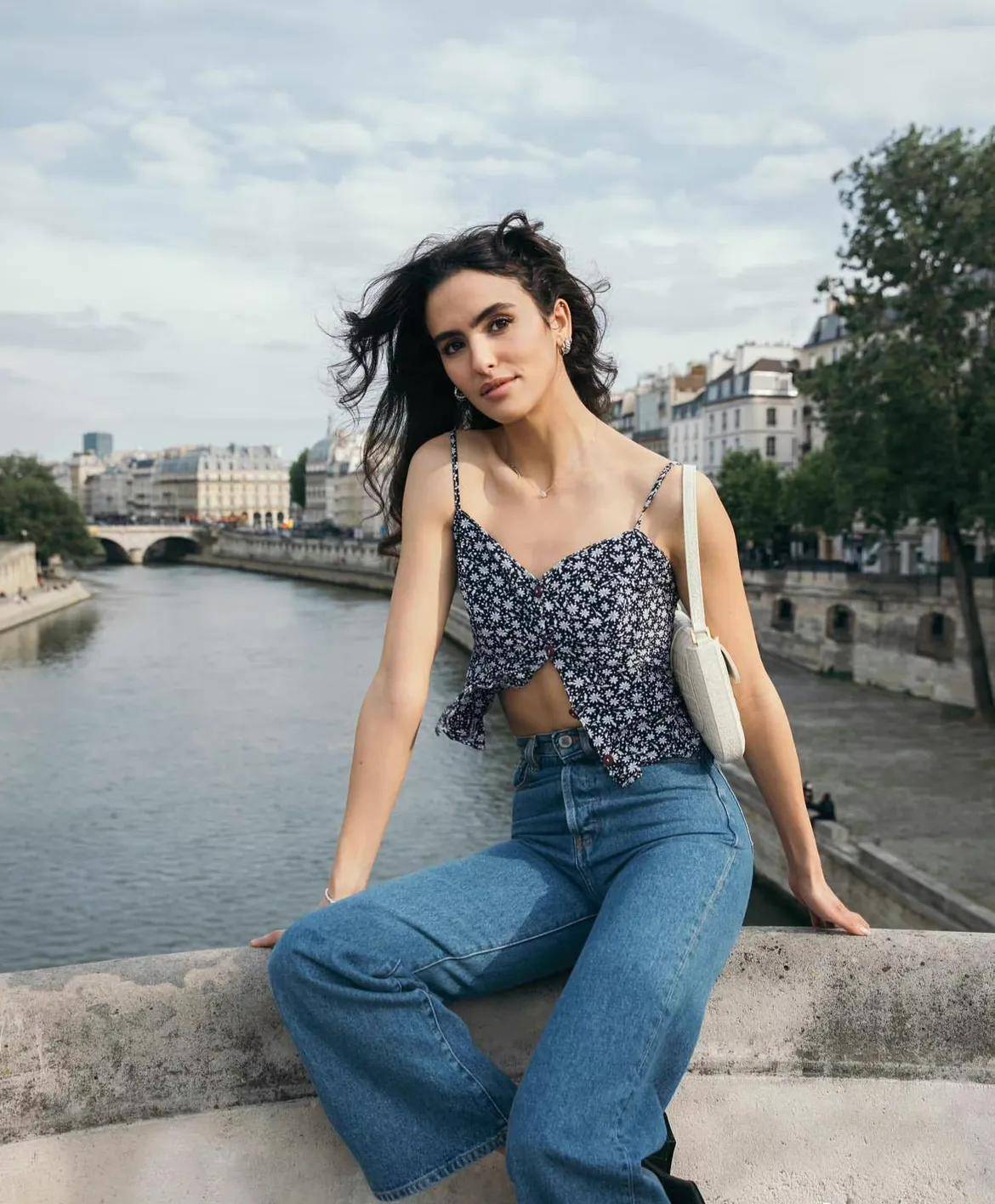 学学法国女人的选衣理念,既省钱又时髦!_衣服_款式_时尚