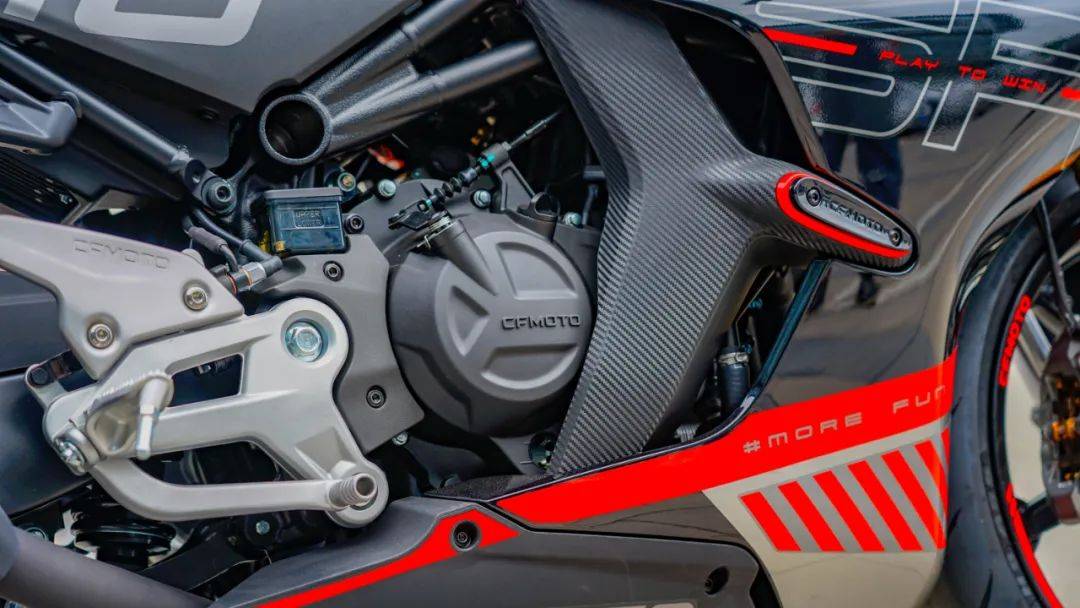 看起来确实香春风450sr静态解析