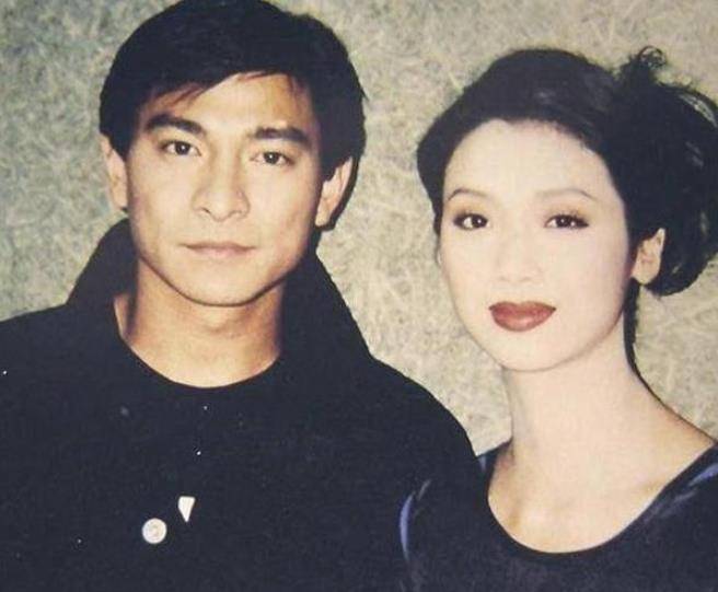 那年被刘德华狂追的吴倩莲,嫁圈外丈夫后,今变路人认不出!