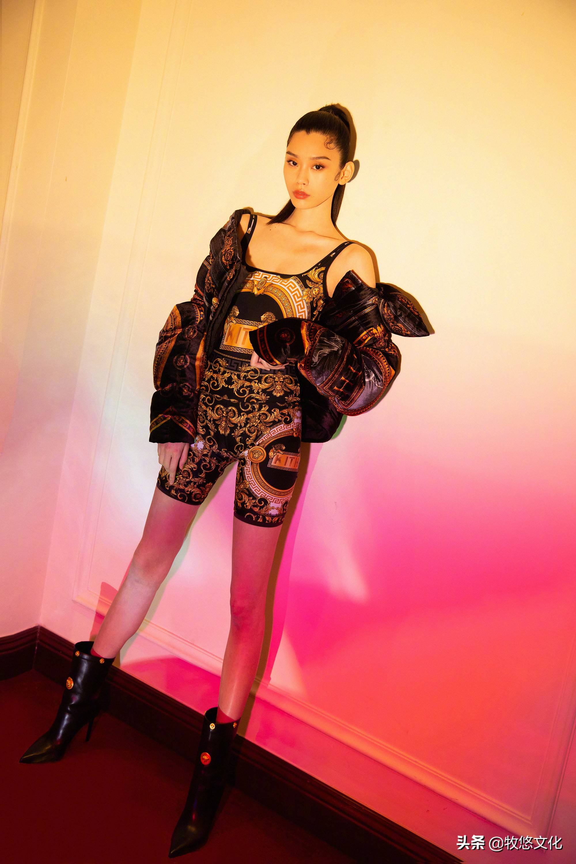 奚梦瑶,1989年5月8日出生于上海市,身高178cm,体重52kg,2009年,参加第