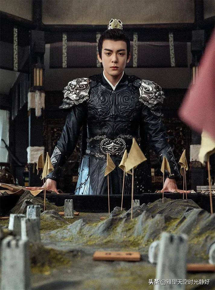 古装剧男明星身穿铠甲造型大盘点个个霸气果敢帅气非凡