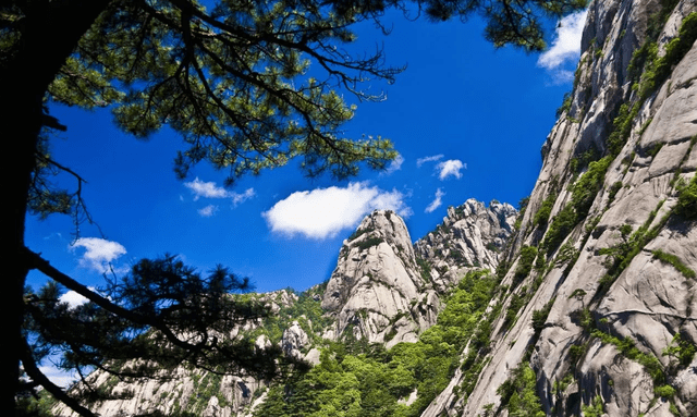 1200平方千米！安徽这一景区，古称黟山，更以五绝而闻名