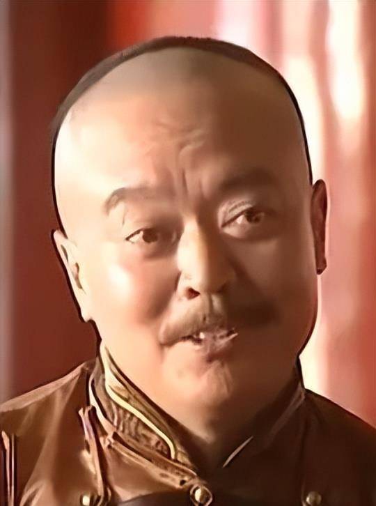 这人可以作何表情包,一看不是好东西9,吴六一 (原型:吴六奇) 扮演者