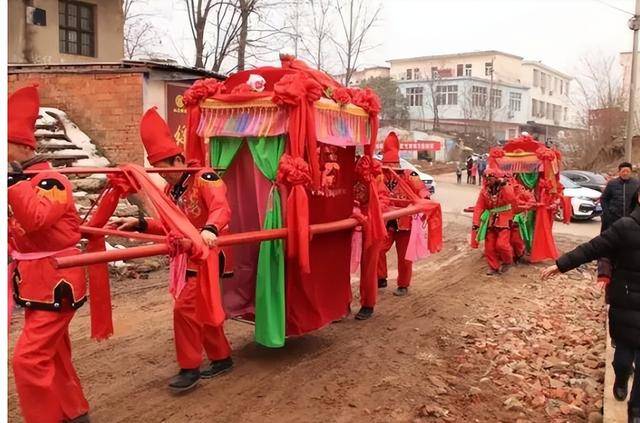 俗语"不怕屋后塘,就怕抬轿房"抬轿房是什么?