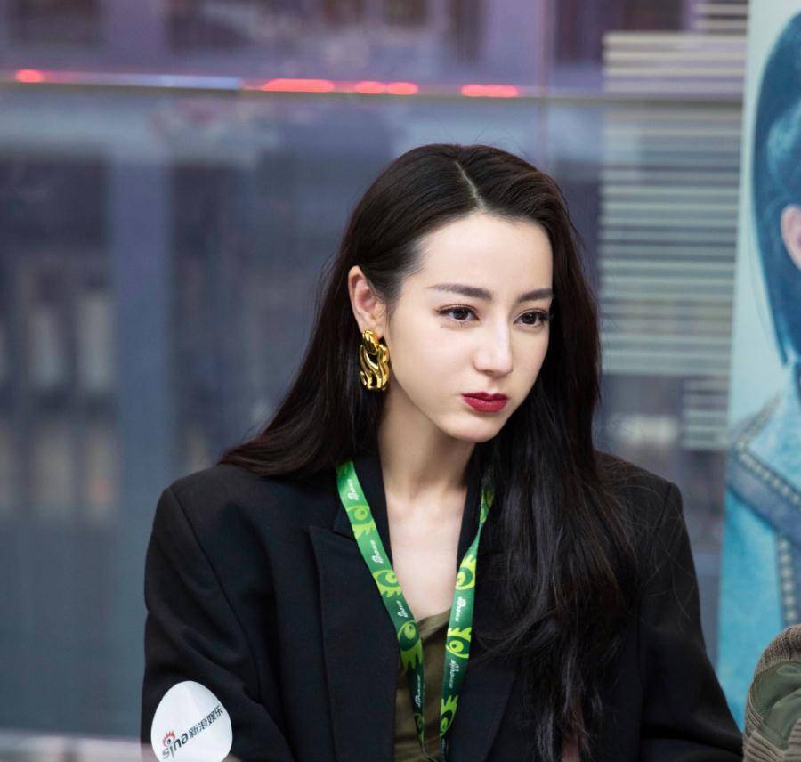 原创迪丽热巴10年前旧照被扒非主流果然在美女身上才合理这谁敢追