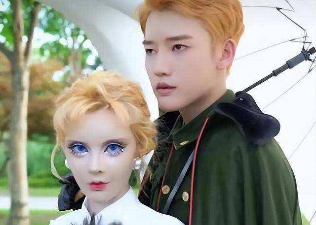 "真人芭比"迪丽拉:自称是纯天然美女,卸妆后的素颜让人唏嘘_网友_灿宇