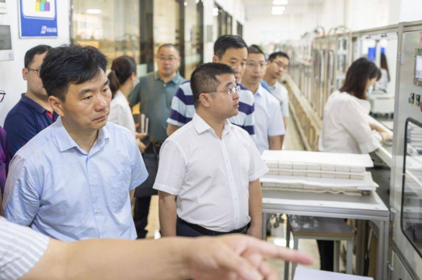 赣州寻乌县县长何善祥一行莅临中安集团洽谈智慧消防大数据云平台项目