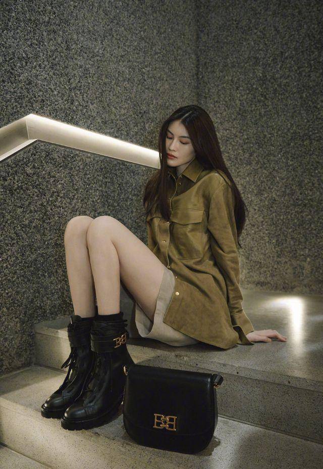 原创何穗近况曝光和父亲买菜被媒体误认为新恋情被渣男骗财骗色