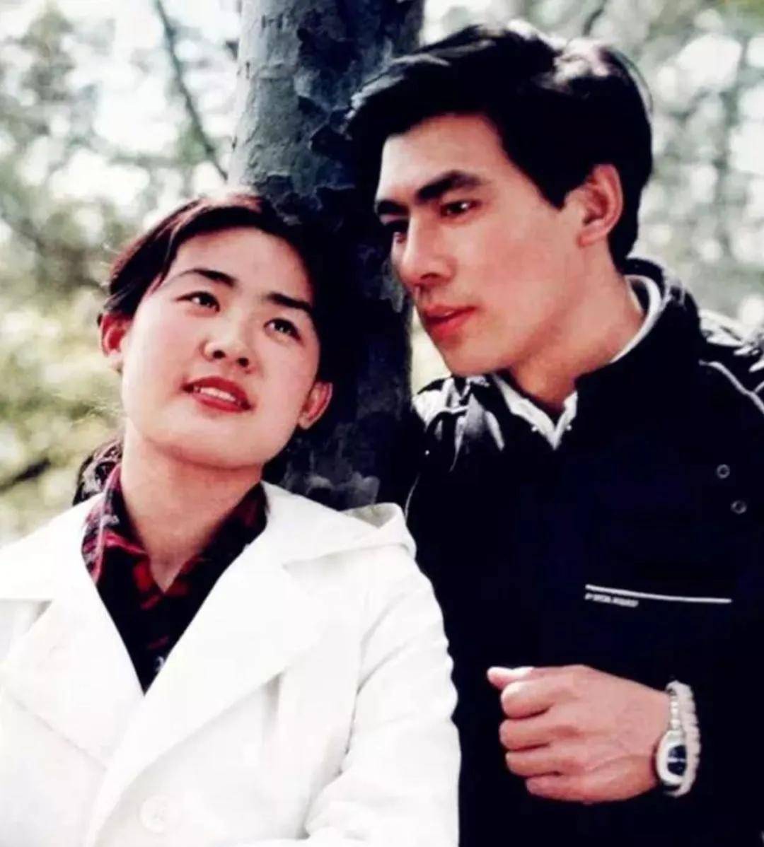 丛珊,一婚石凉,二婚带着孩子嫁导演,如今60岁终于收获了幸福_生活