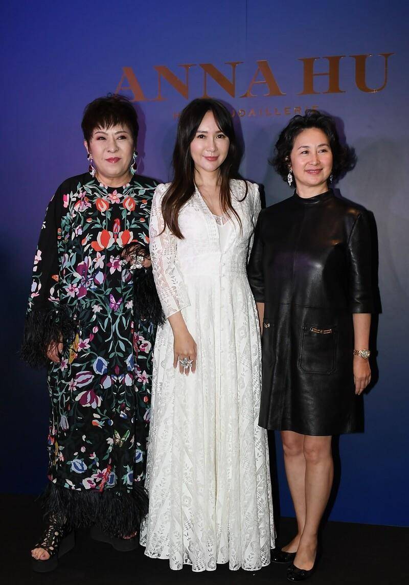 的意难平vs何超仪的美满:出生顺序影响一个人的命运_陈百强_父母_孩子