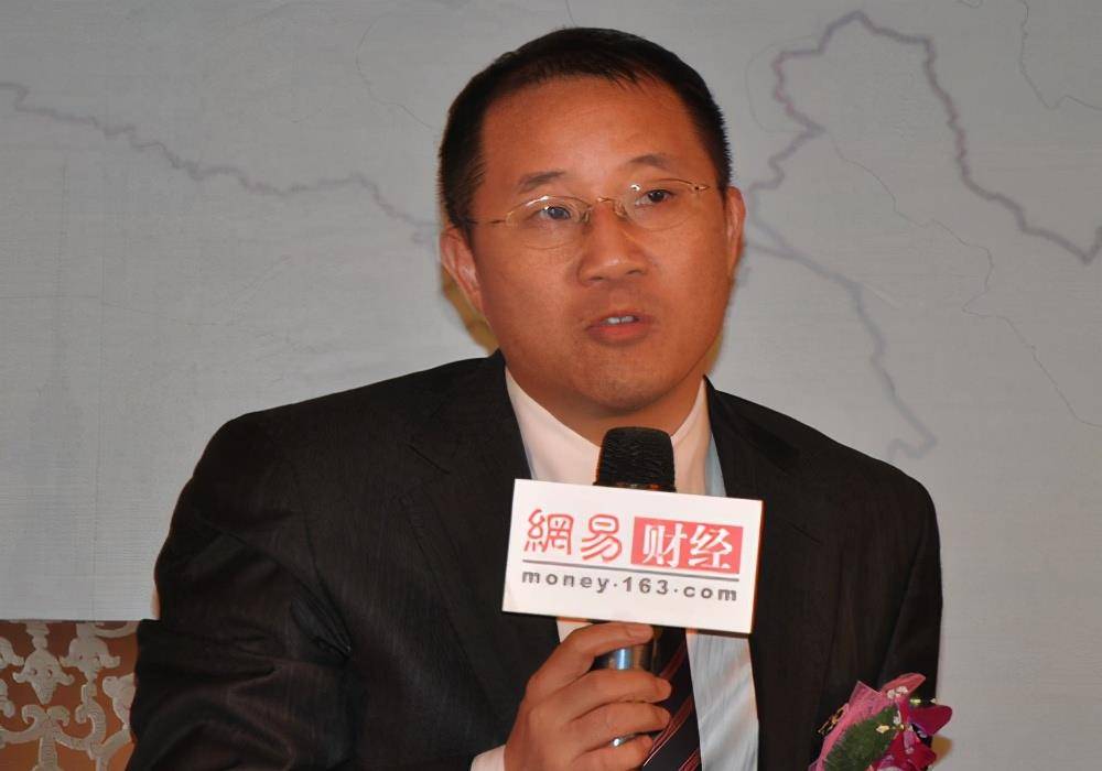 原创42岁身价50亿美金娶了李云龙的妻子如今却身败名裂