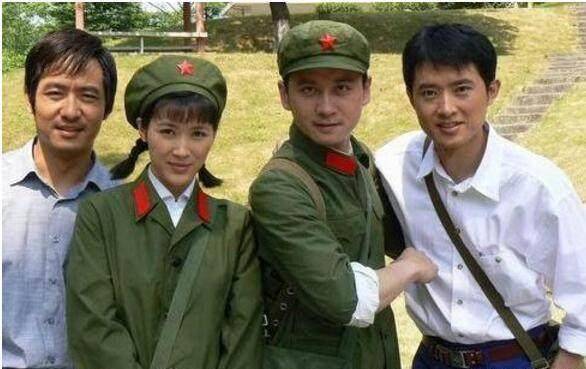 4岁出道星二代,37岁演反派被骂惨,演技精湛,却混群演30年_姬晨牧_角色