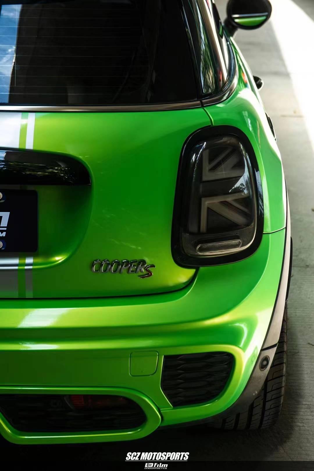 宝马minilbfilm改色膜珊瑚金沙绿清新而灵动